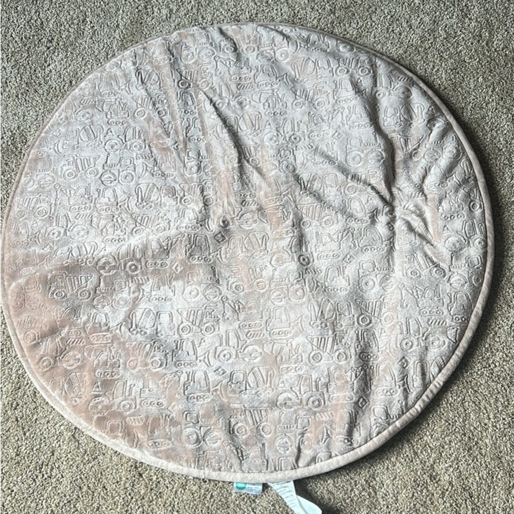 Plush Round Truck Baby Play Mat in Tan